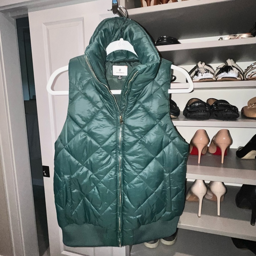 Tuckernuck Vest - Green - SMALL